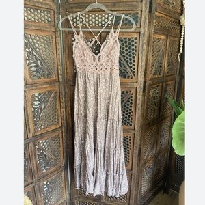 Chrysanthemum Lace Maxi Dress